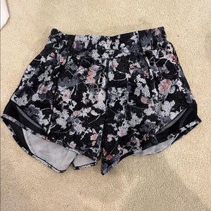 Lululemon Hotty Hot Shorts